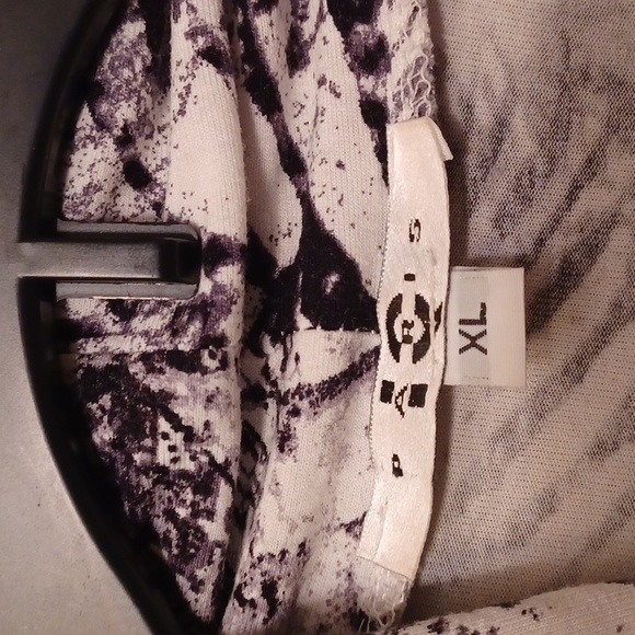 Top - Picture 3 of 3